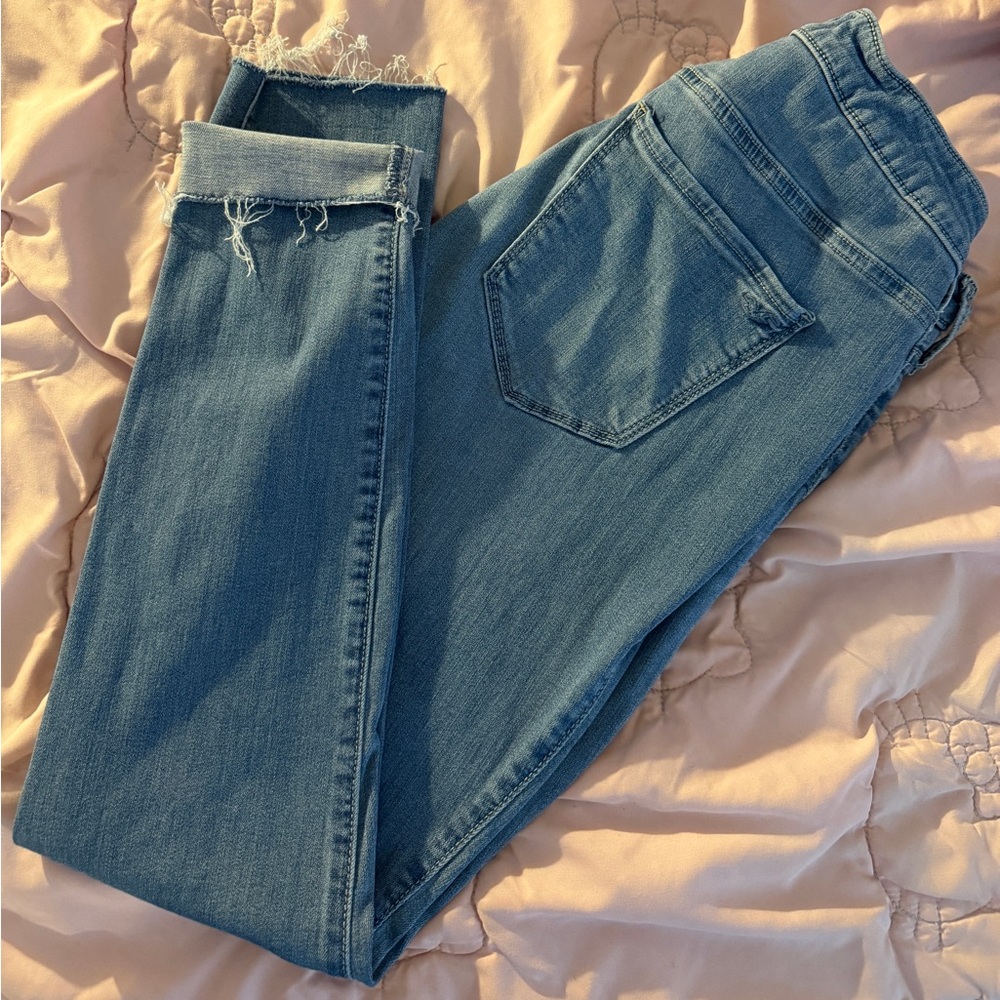 Hollister mid rise skinny jeans